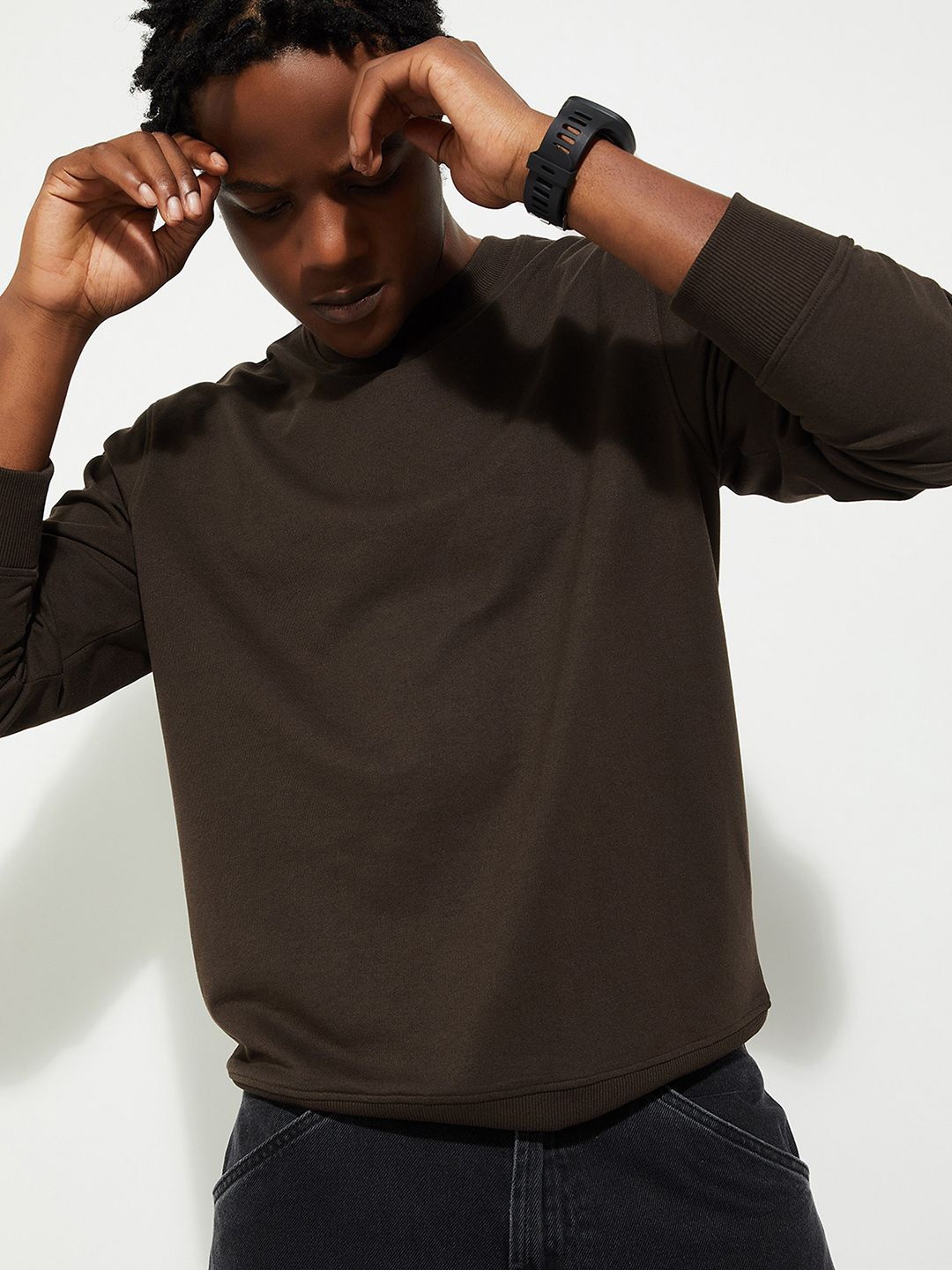 

max URB_N Men Solid Sweatshirt, Brown