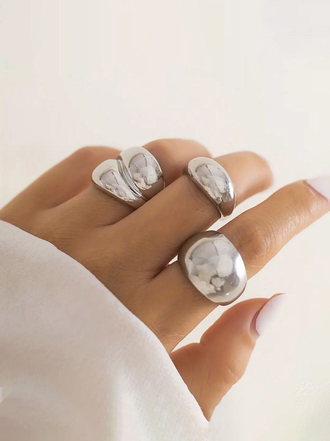 

Jewels Galaxy Set Of 3 Silver Plated Midi Adjustable Finger Rings