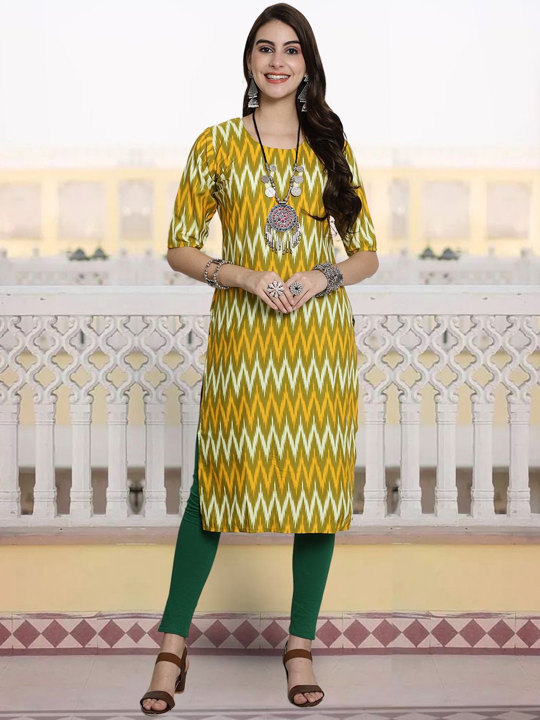 

7Threads Women Geometric Printed Sequinned Floral Crepe Kurta, Multi
