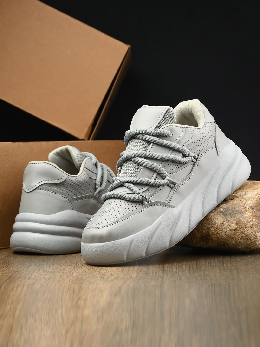 

ARIVO Men Woven Design Lace up Sneakers, Grey