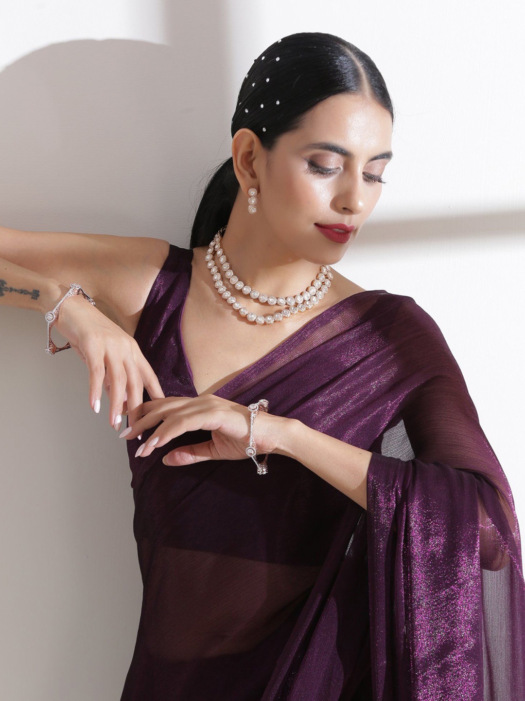 

FEBO FASHION Embellished Solid Saree With Blouse Piece, Purple