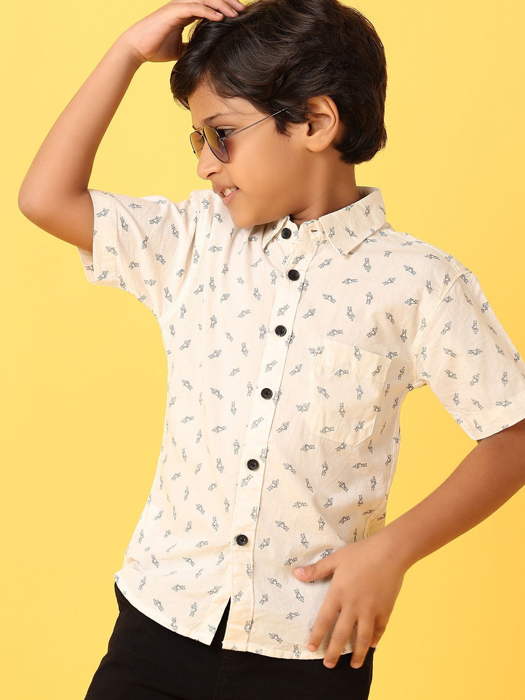 

V-Mart Boys Classic Opaque Printed Casual Shirt, Off white