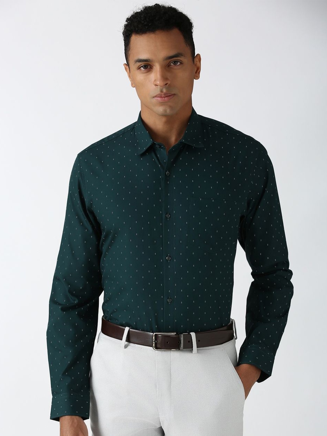 

Peter England Men Slim Fit Opaque Printed Formal Shirt, Green