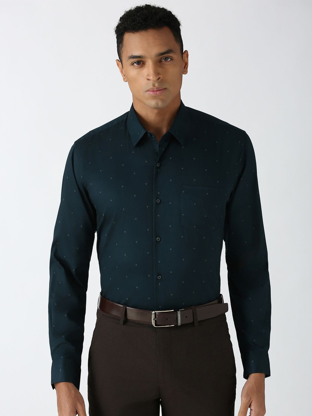 

Peter England Men Classic Opaque Printed Formal Shirt, Green