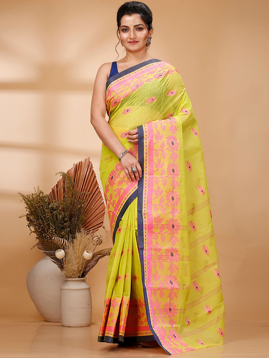 

PuJoy Woven Design Pure Cotton Taant Saree, Green