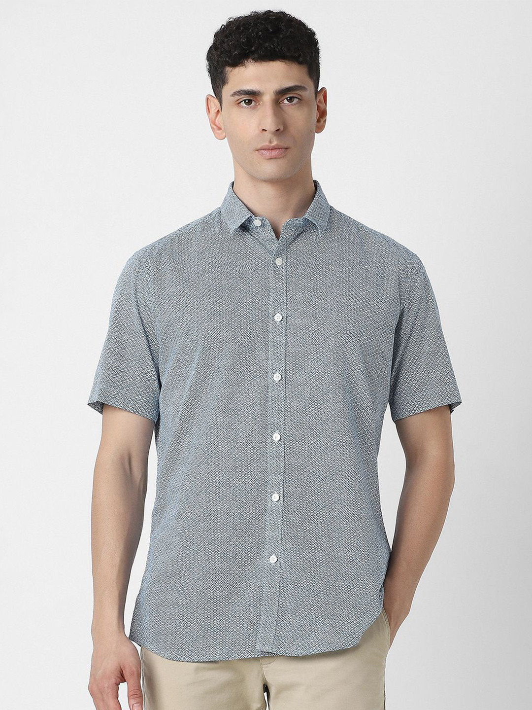 

V Dot Men Slim Fit Opaque Printed Party Shirt, Blue
