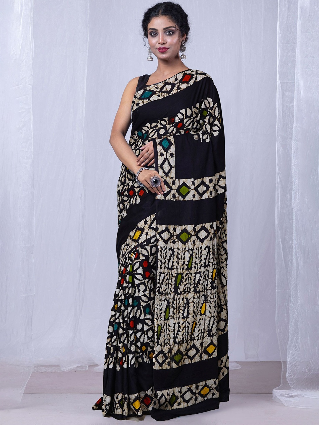 

Unnati Silks Batik Pure Cotton Handloom Block Print Saree, Black