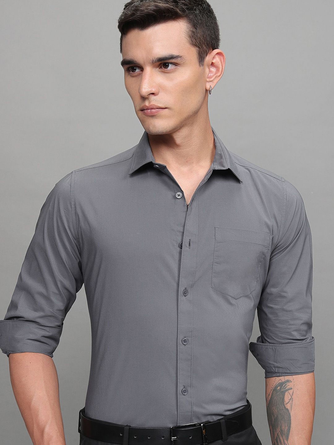 

HIGHLANDER Men Dusty Soft Stretch Solid Mui Occation Slim Fit Shirt, Grey