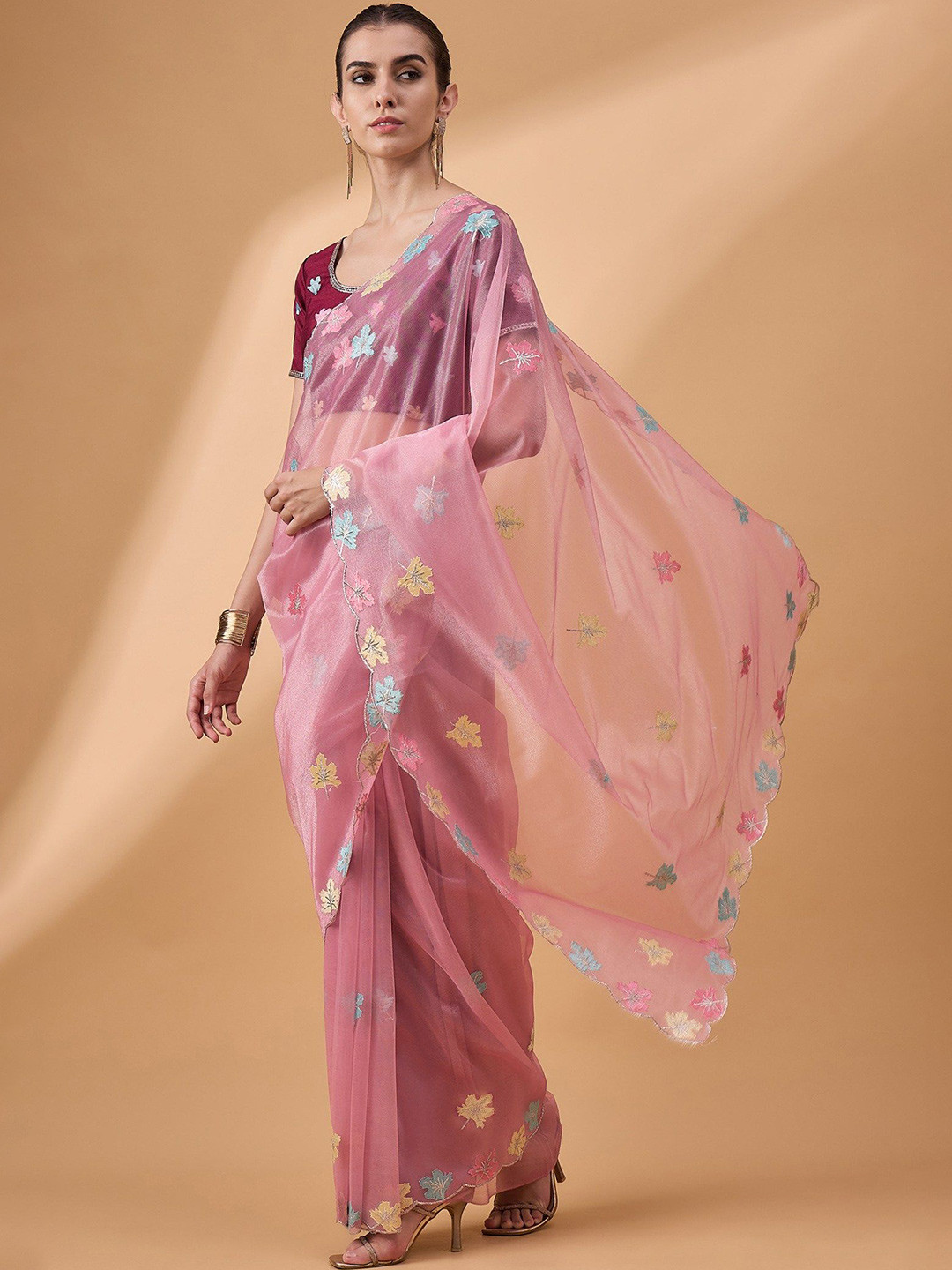 

MySilkLove Floral Embroidered Net Saree, Pink