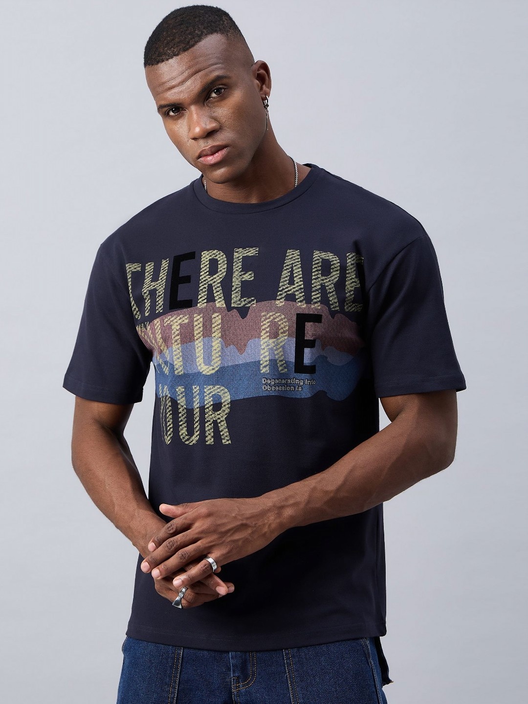 

REPRISE Men Typography Printed Pockets T-shirt, Navy blue