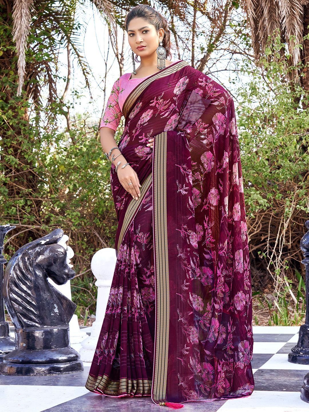 

Saree mall Floral Poly Georgette Bagru Sarees, Magenta