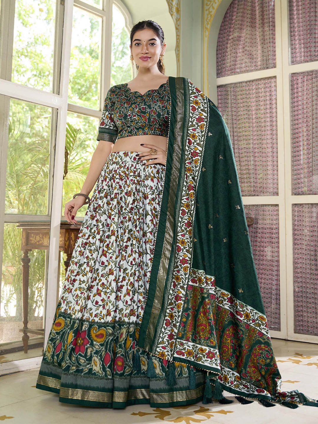 

LOOKNBOOK ART Printed Foil Print Ready to Wear Lehenga & Unstitched Blouse With Dupatta, Sea green