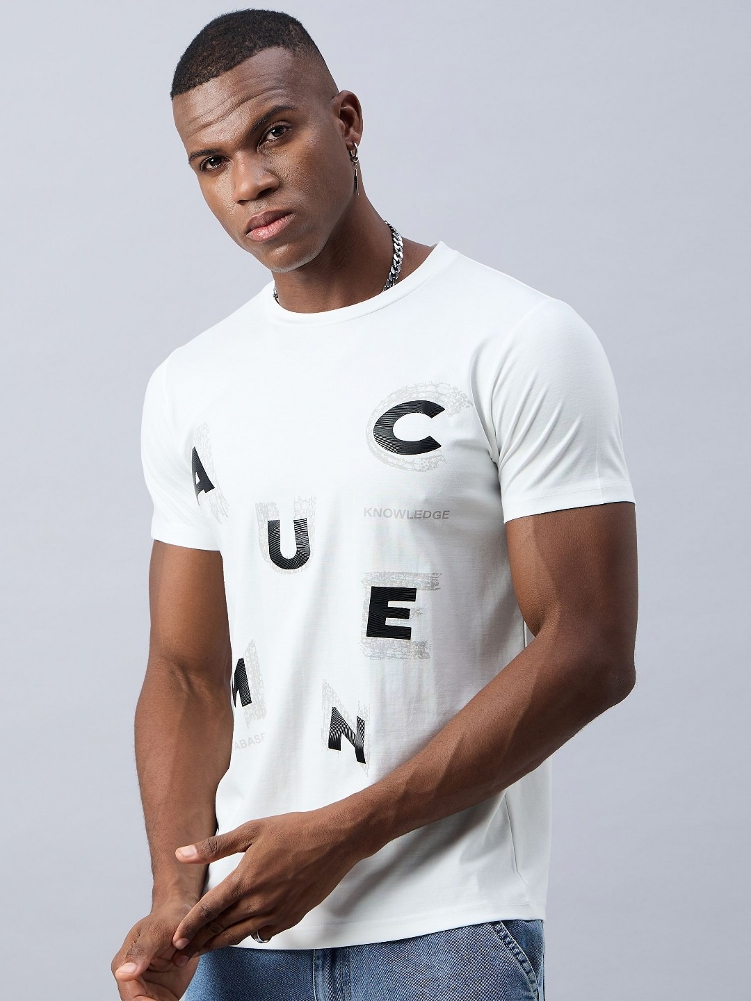 

REPRISE Men V-Neck Pockets Slim Fit T-shirt, White