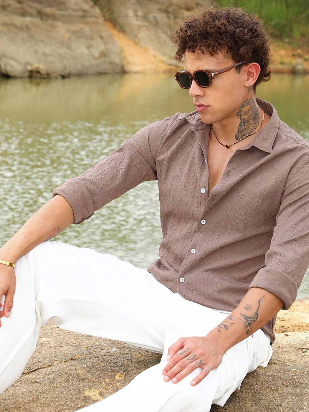 

Campus Sutra Men Comfort Opaque Casual Shirt, Brown