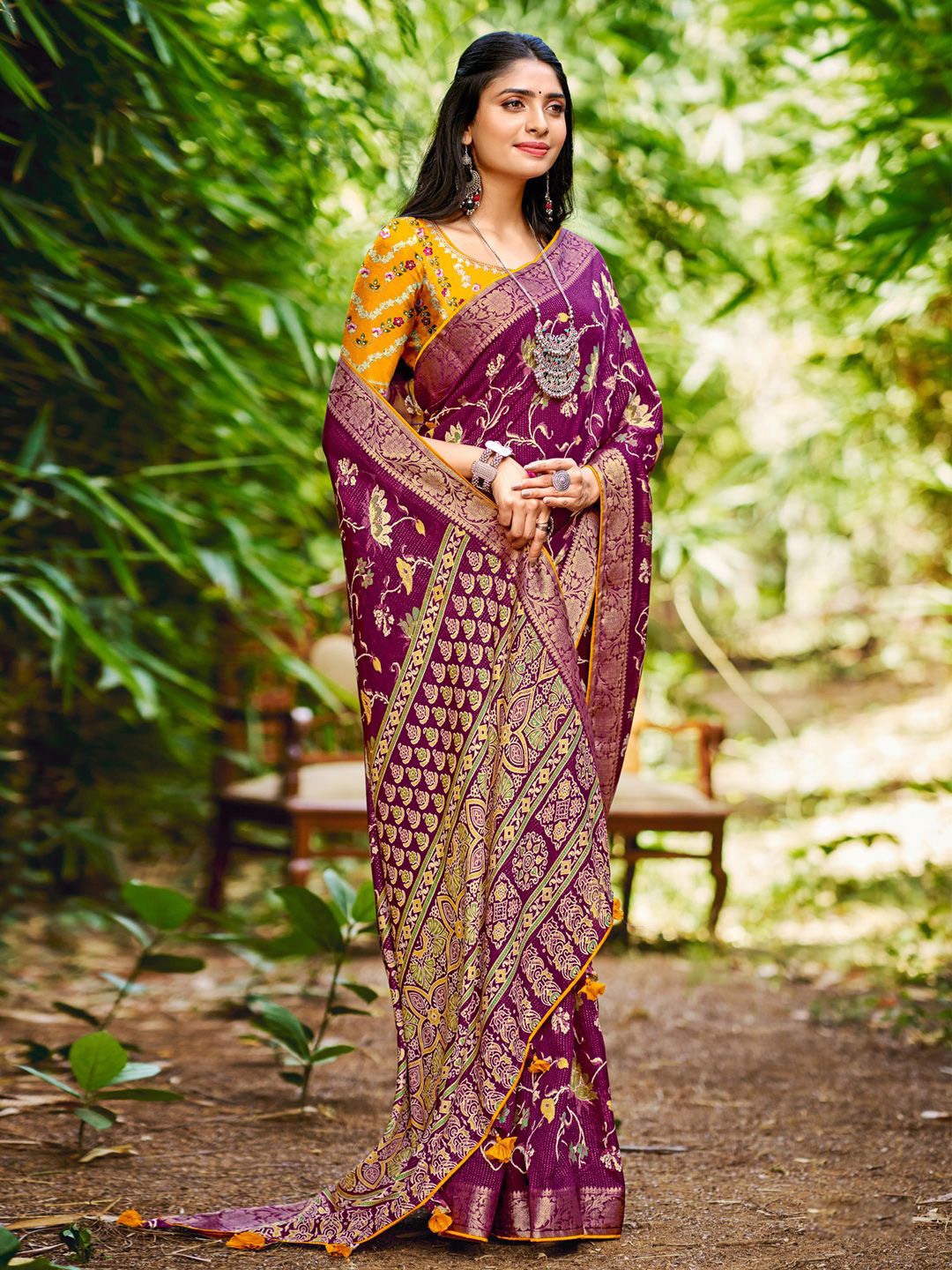 

Saree mall Floral Zari Silk Blend Sarees, Magenta