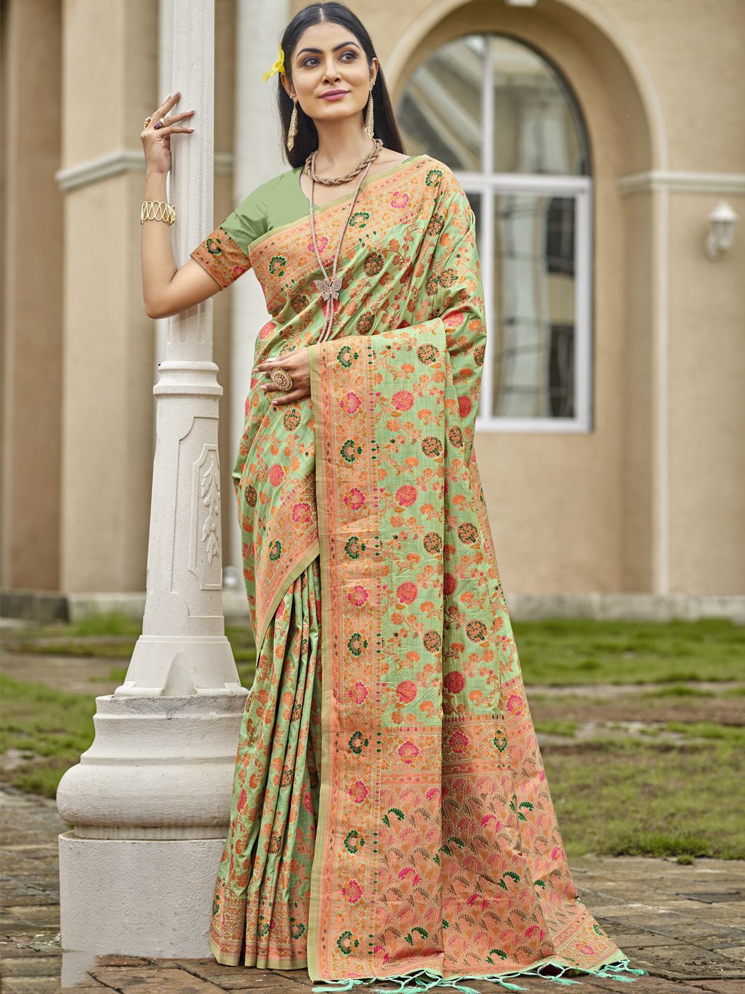 

SANGAM PRINTS Woven Design Zari Pure Silk Tussar Saree, Green