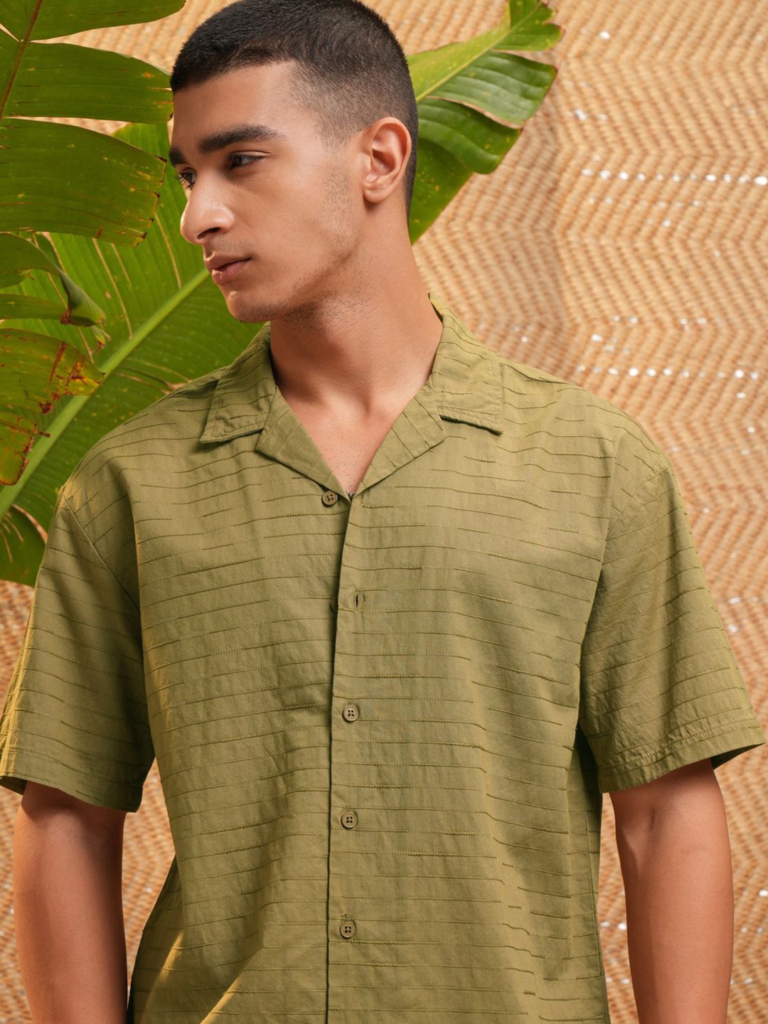 

HIGHLANDER Men Opaque Striped Casual Shirt, Khaki