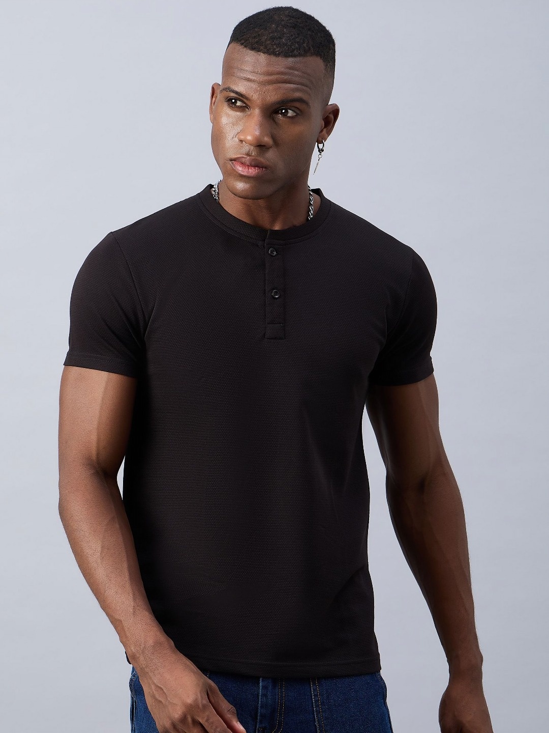 

REPRISE Men Hooded Pockets Slim Fit T-shirt, Black