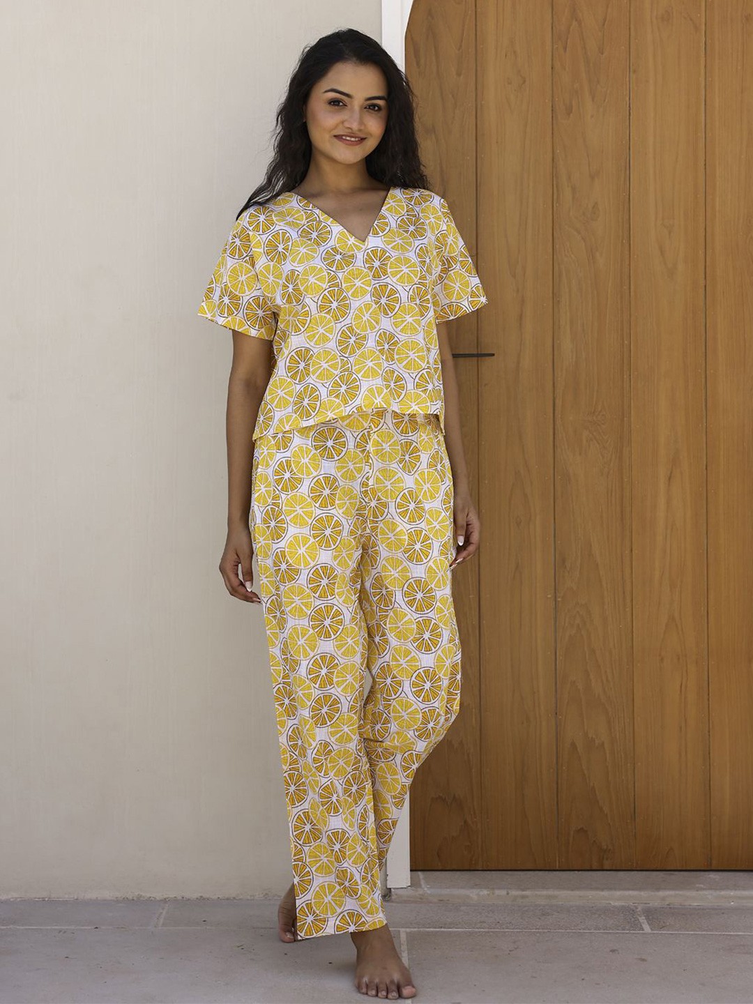 

SANSKRUTIHOMES Women Printed Pure Cotton Night suit, Yellow