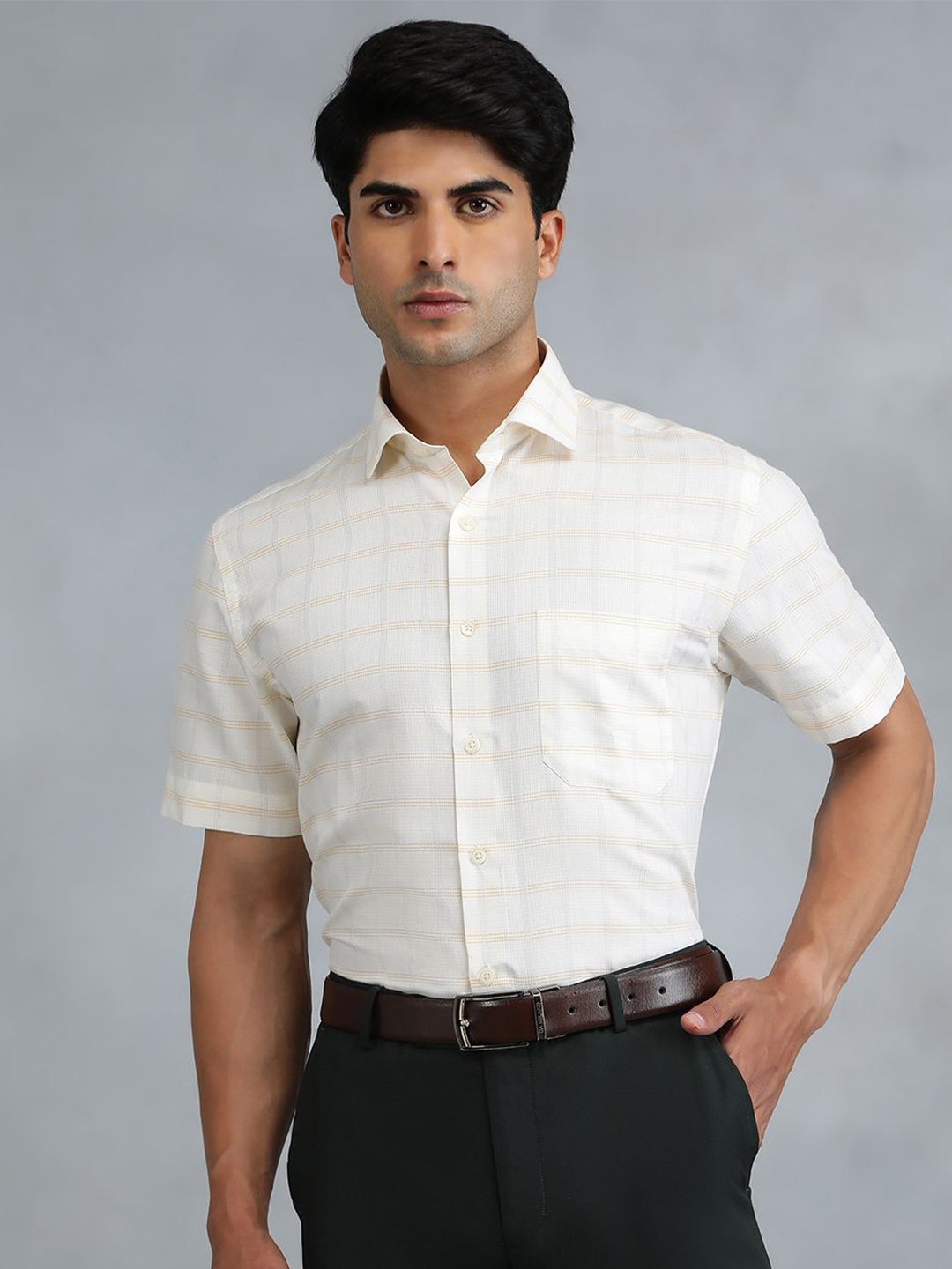 

Greenfibre Men Opaque Checked Casual Shirt, Yellow