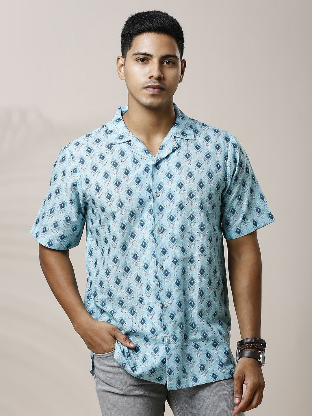 

Be Desi Men Relaxed Floral Opaque Printed Casual Shirt, Turquoise blue