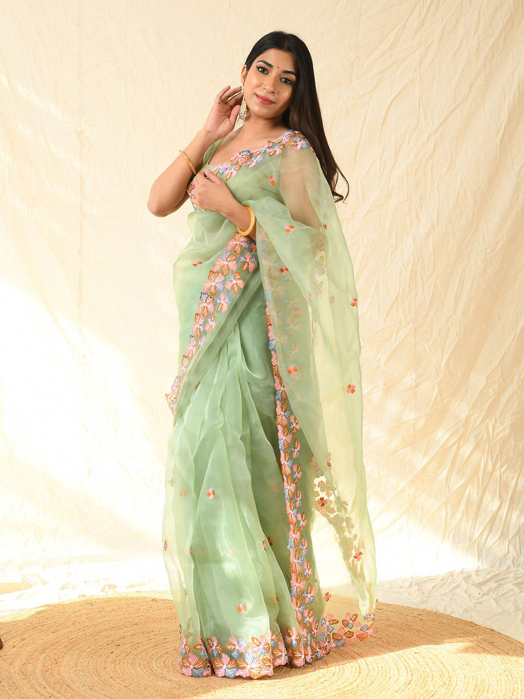 

elora Floral Embroidered Organza Saree, Green