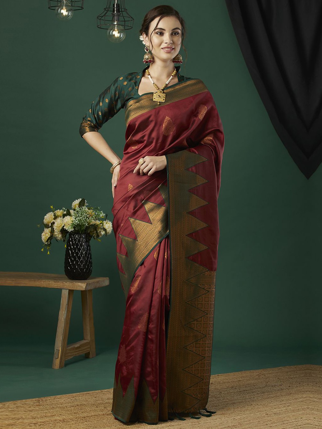 

KAYOMMI Ethnic Motifs Zari Pure Silk Banarasi Saree, Maroon