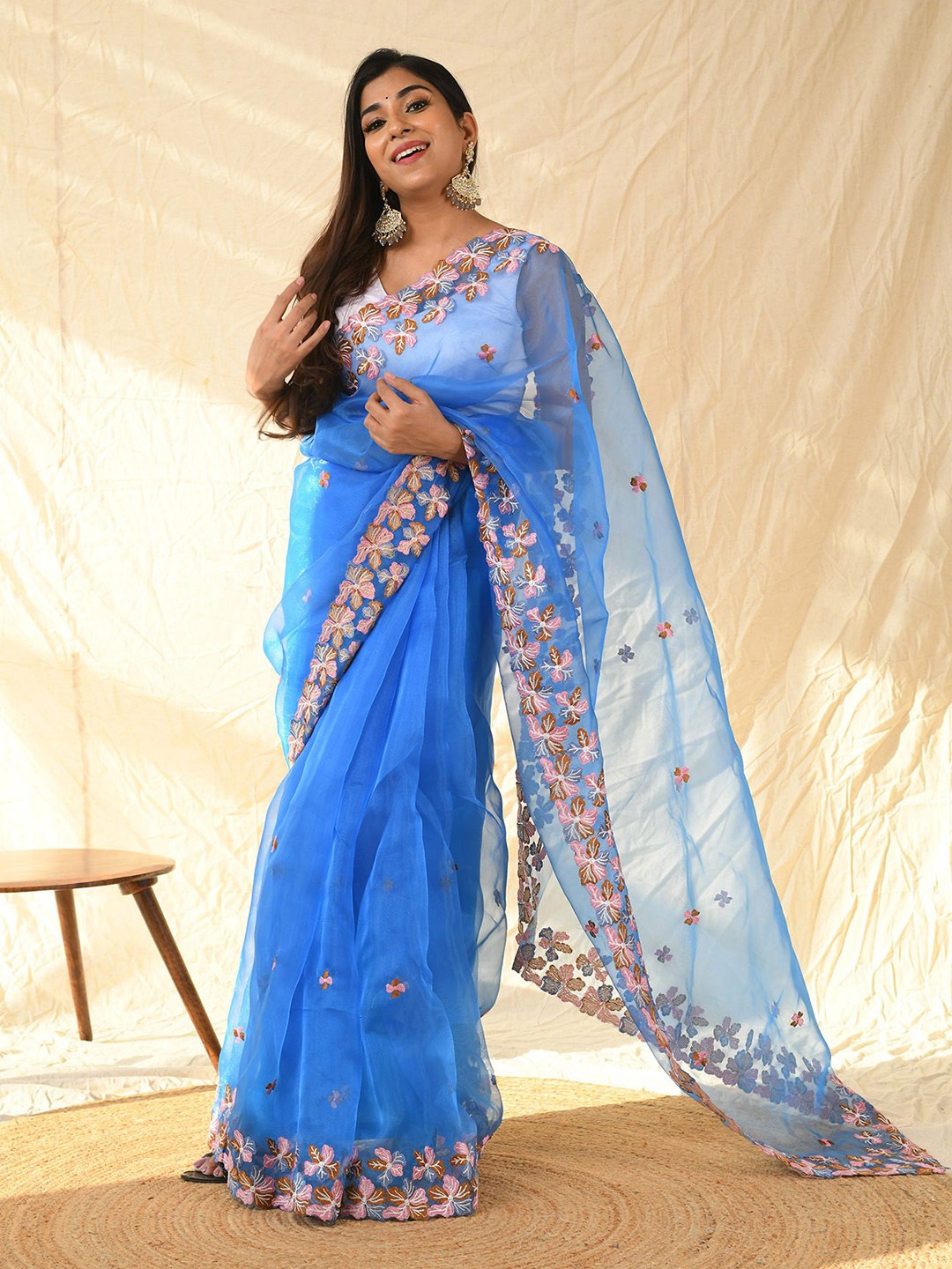 

elora Floral Embroidered Organza Saree, Blue