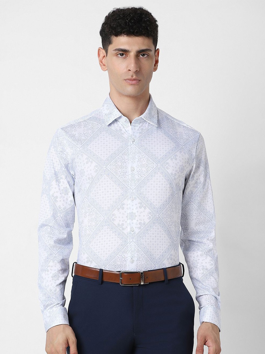 

V Dot Men Slim Fit Floral Opaque Printed Party Shirt, White