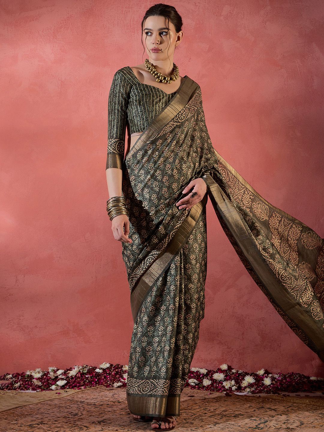 

Saree mall Bagh Zari Silk Blend Sungudi Sarees, Olive