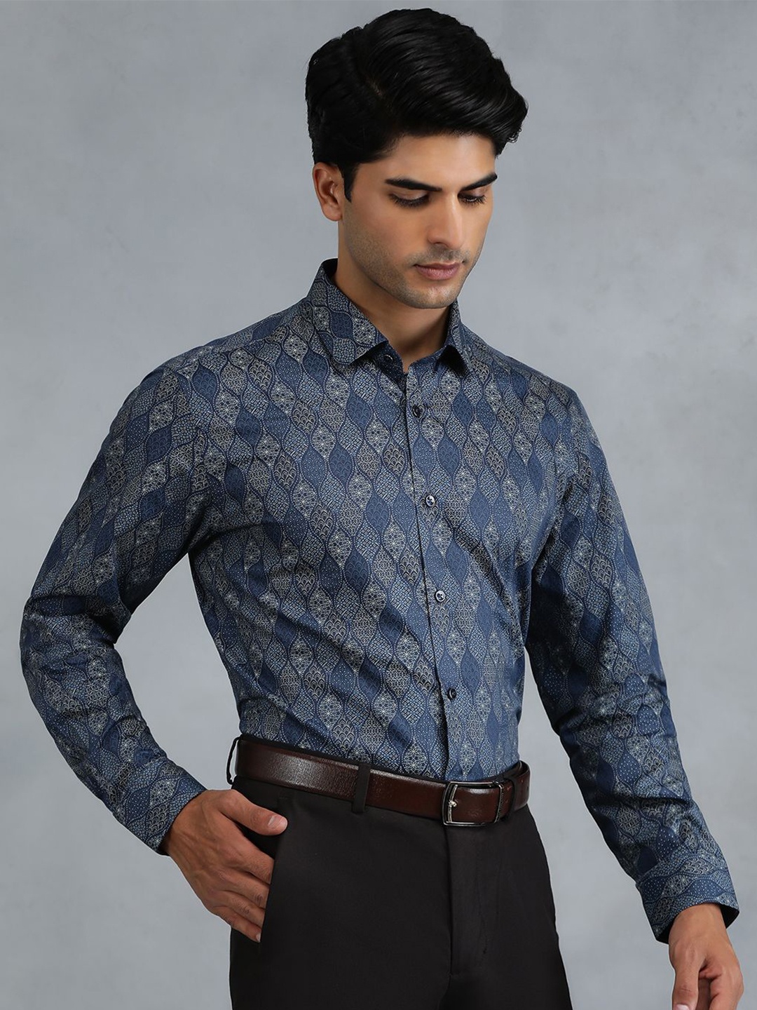 

Greenfibre Men Slim Fit Opaque Printed Casual Shirt, Blue
