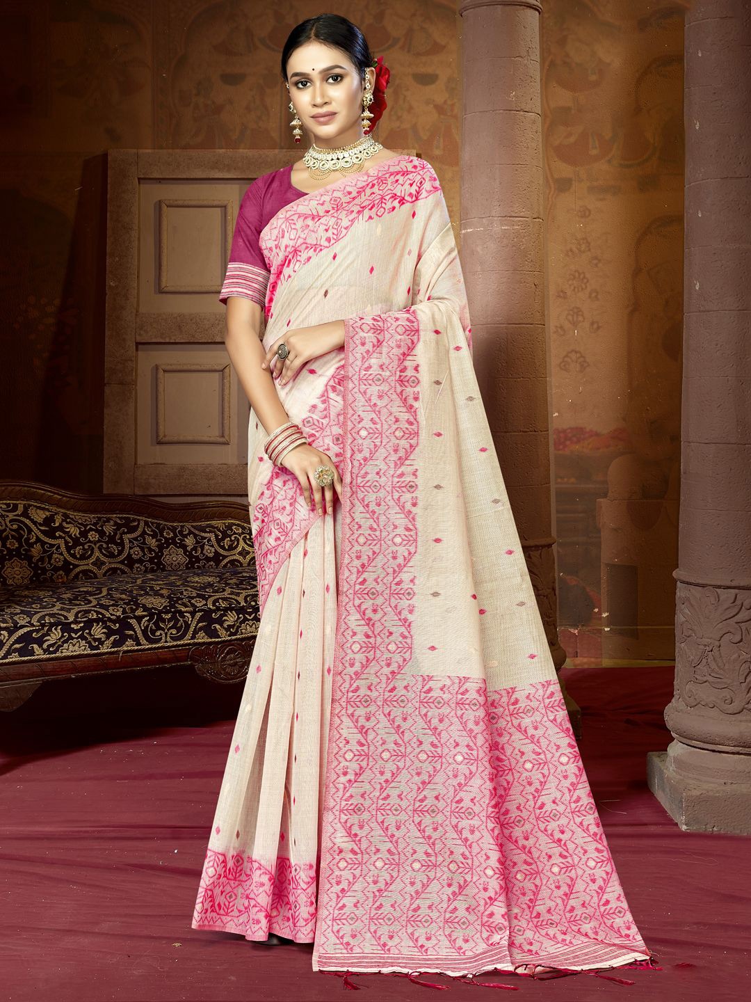 

SANGAM PRINTS Woven Design Zari Tussar Saree, Cream