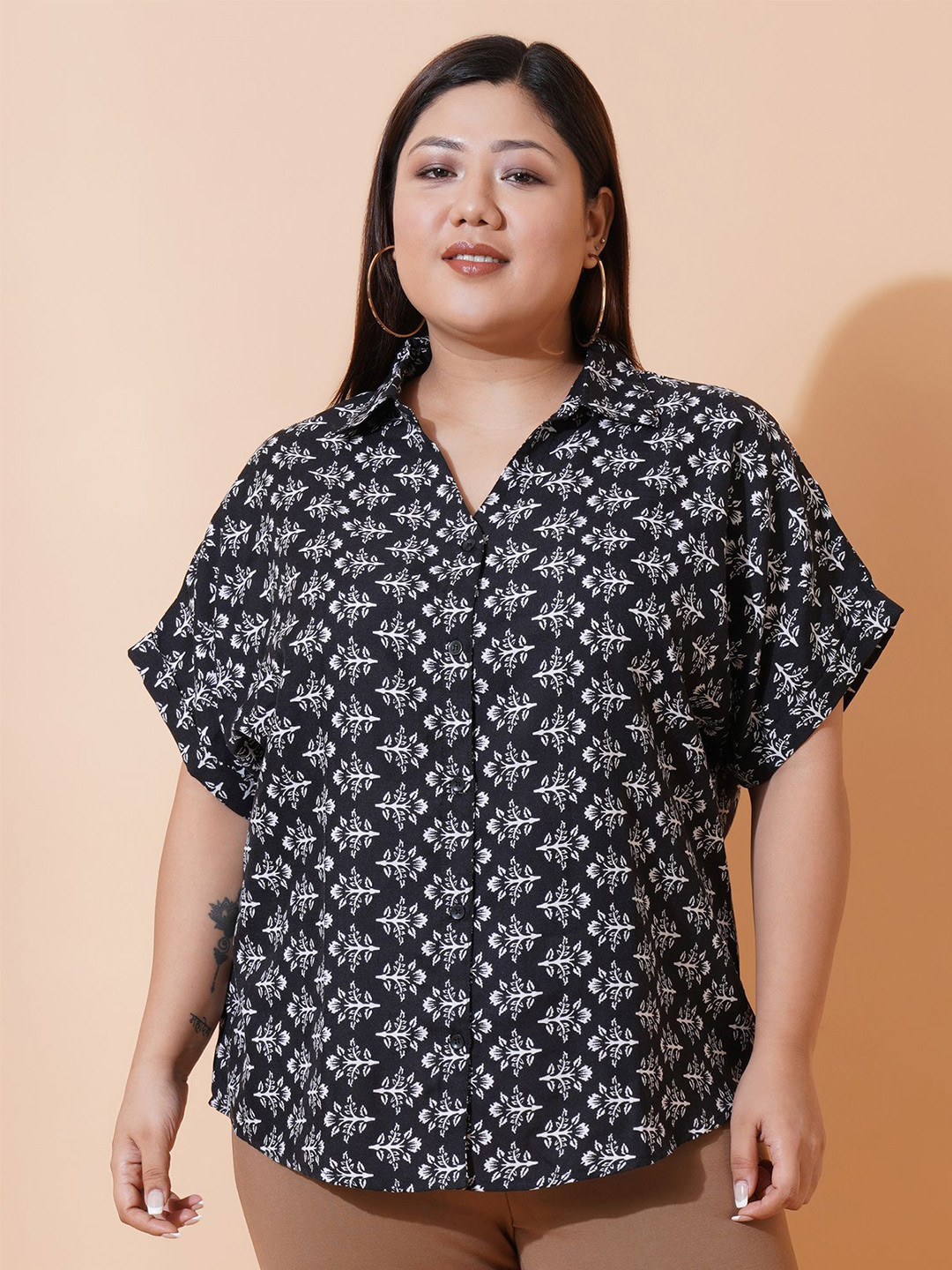 

U&F Beyond Women Relaxed Floral Opaque Printed Casual Shirt, Black