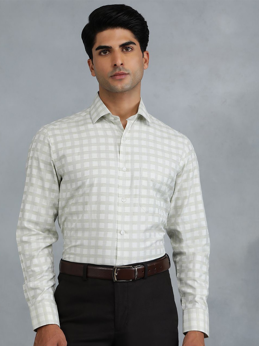 

Greenfibre Men Slim Fit Opaque Checked Casual Shirt, Green