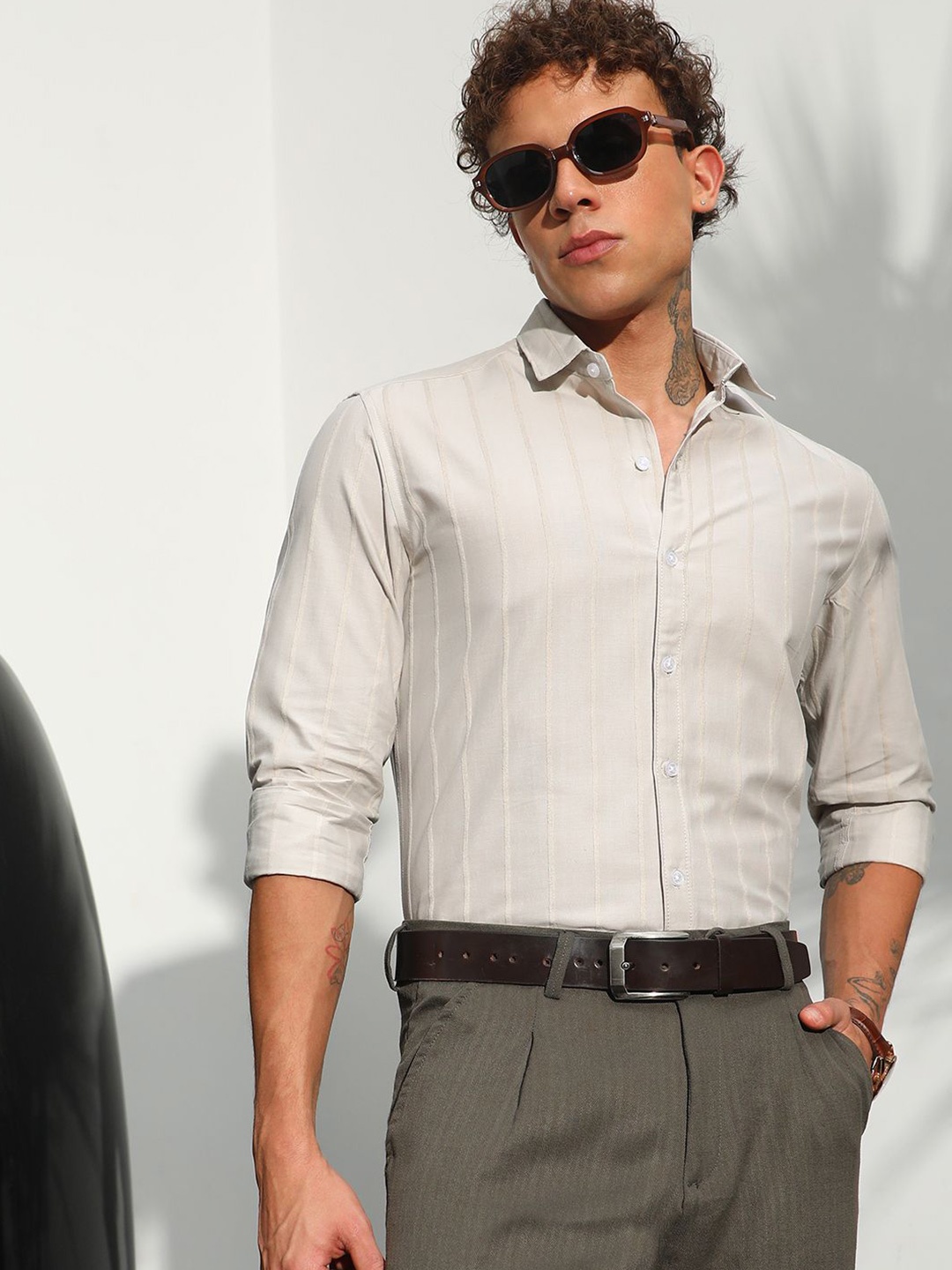 

Campus Sutra Men Comfort Opaque Striped Casual Shirt, Grey