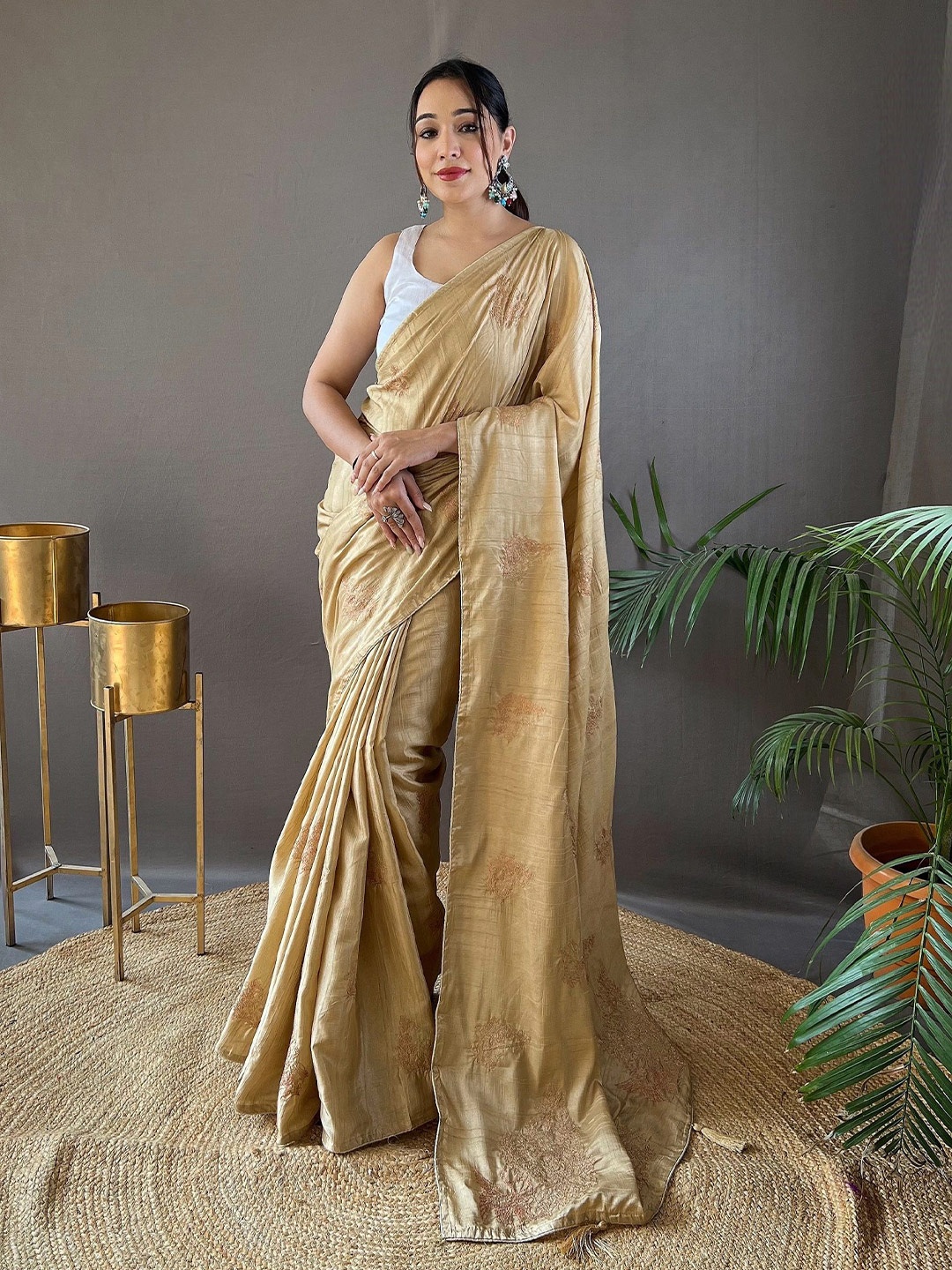 

Tasarika Floral Embroidered Silk Blend Saree, Cream