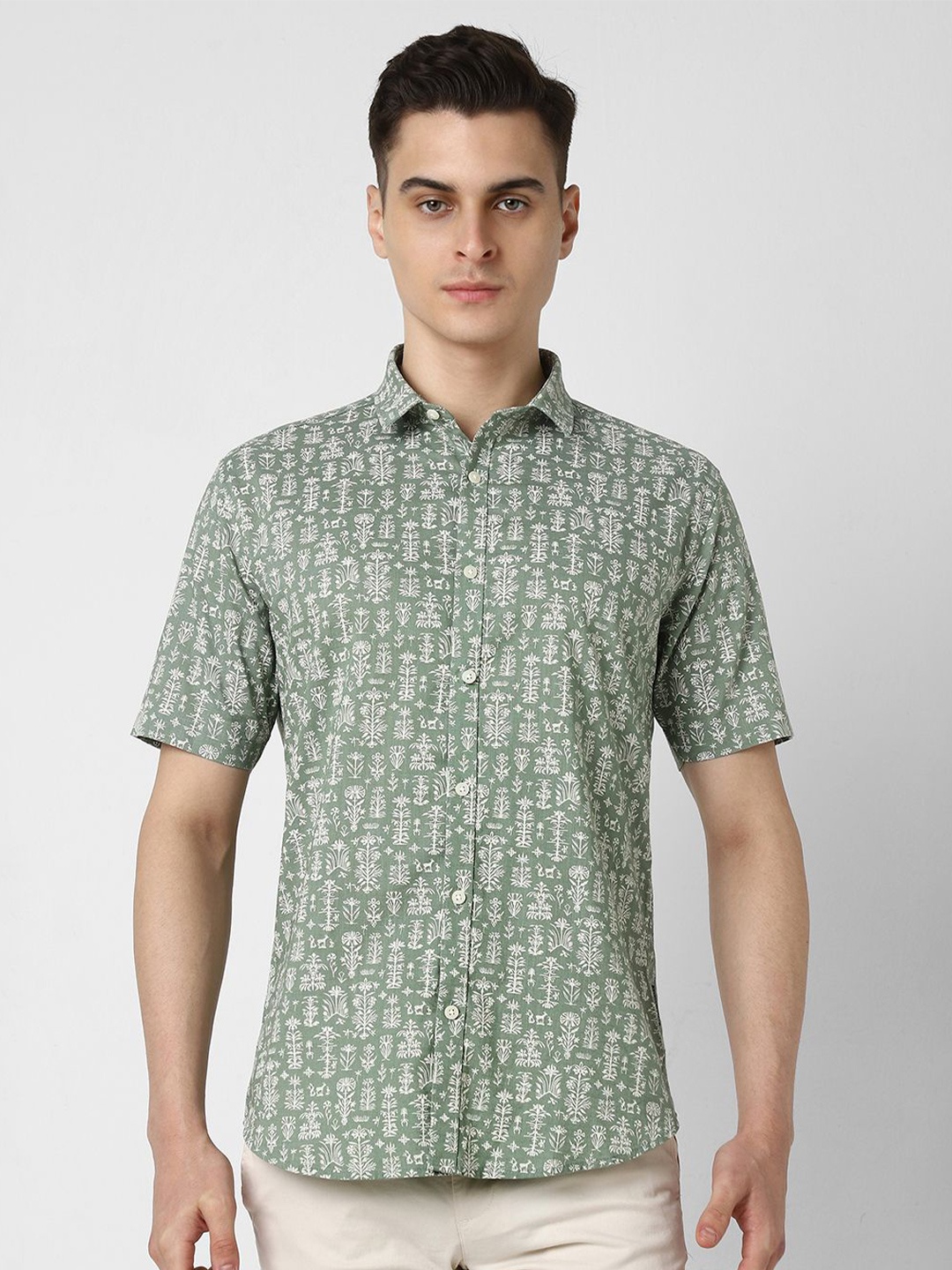 

V Dot Men Slim Fit Opaque Printed Party Shirt, Green