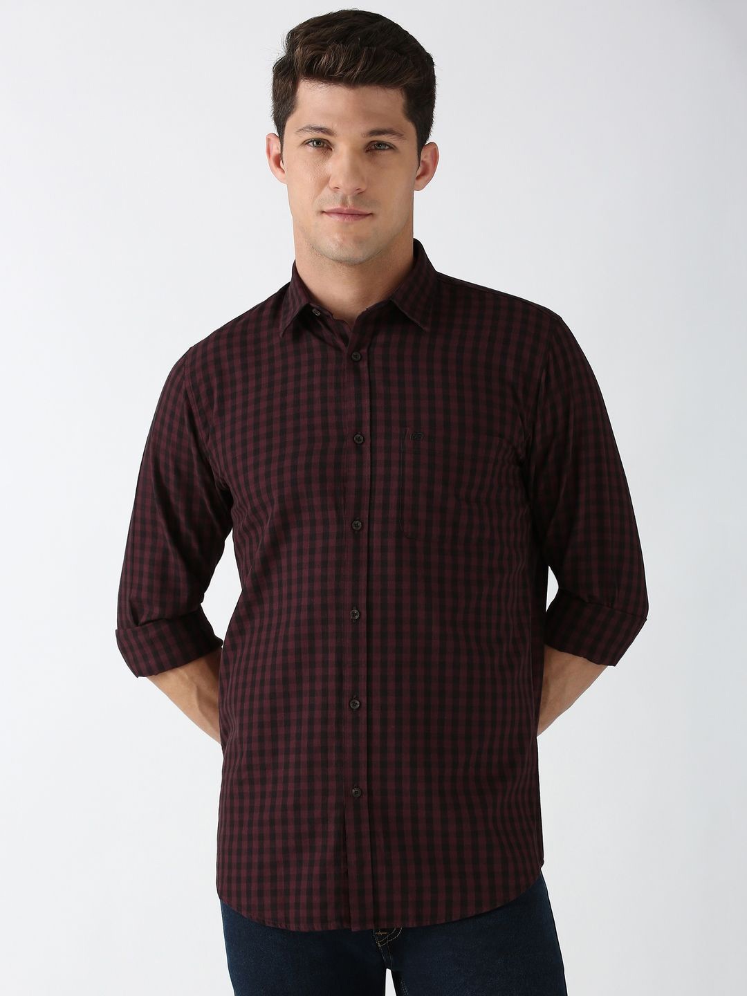 

Peter England Casuals Men Slim Fit Buffalo Checks Opaque Checked Casual Shirt, Maroon