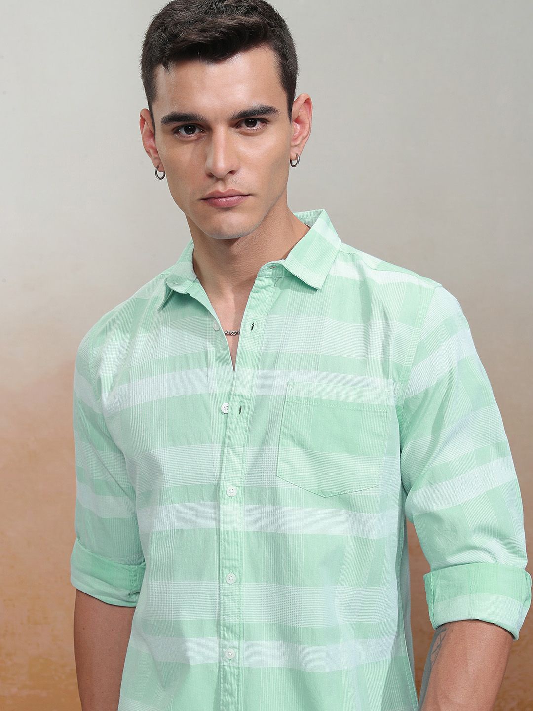 

HIGHLANDER Men Dobby Striped Regular Fit Shirt, Green
