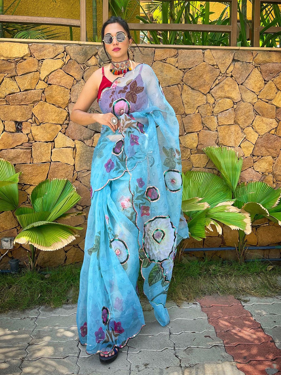 

elora Floral Sequinned Organza Saree, Turquoise blue