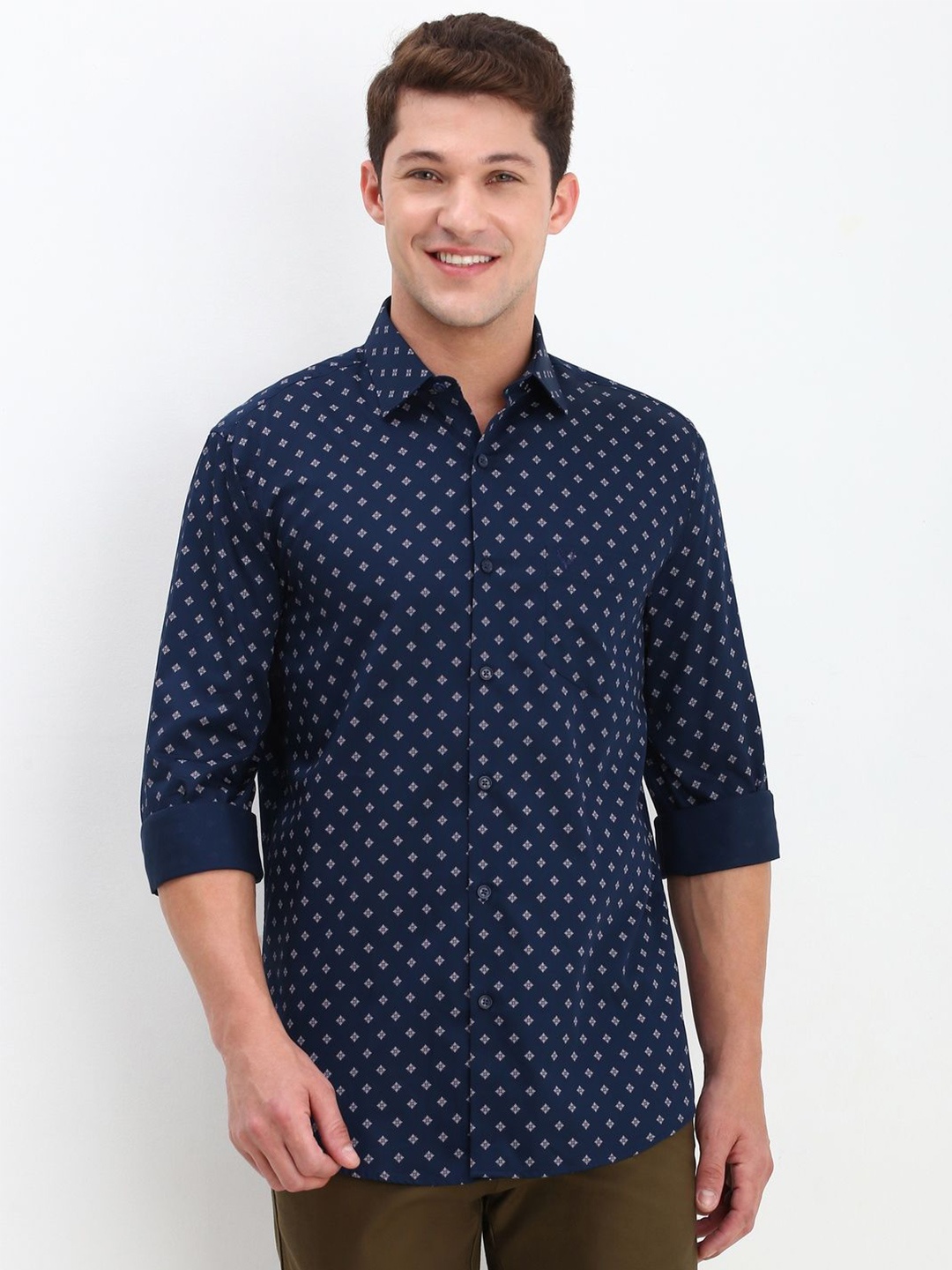 

Allen Solly Men Slim Fit Opaque Printed Casual Shirt, Navy blue