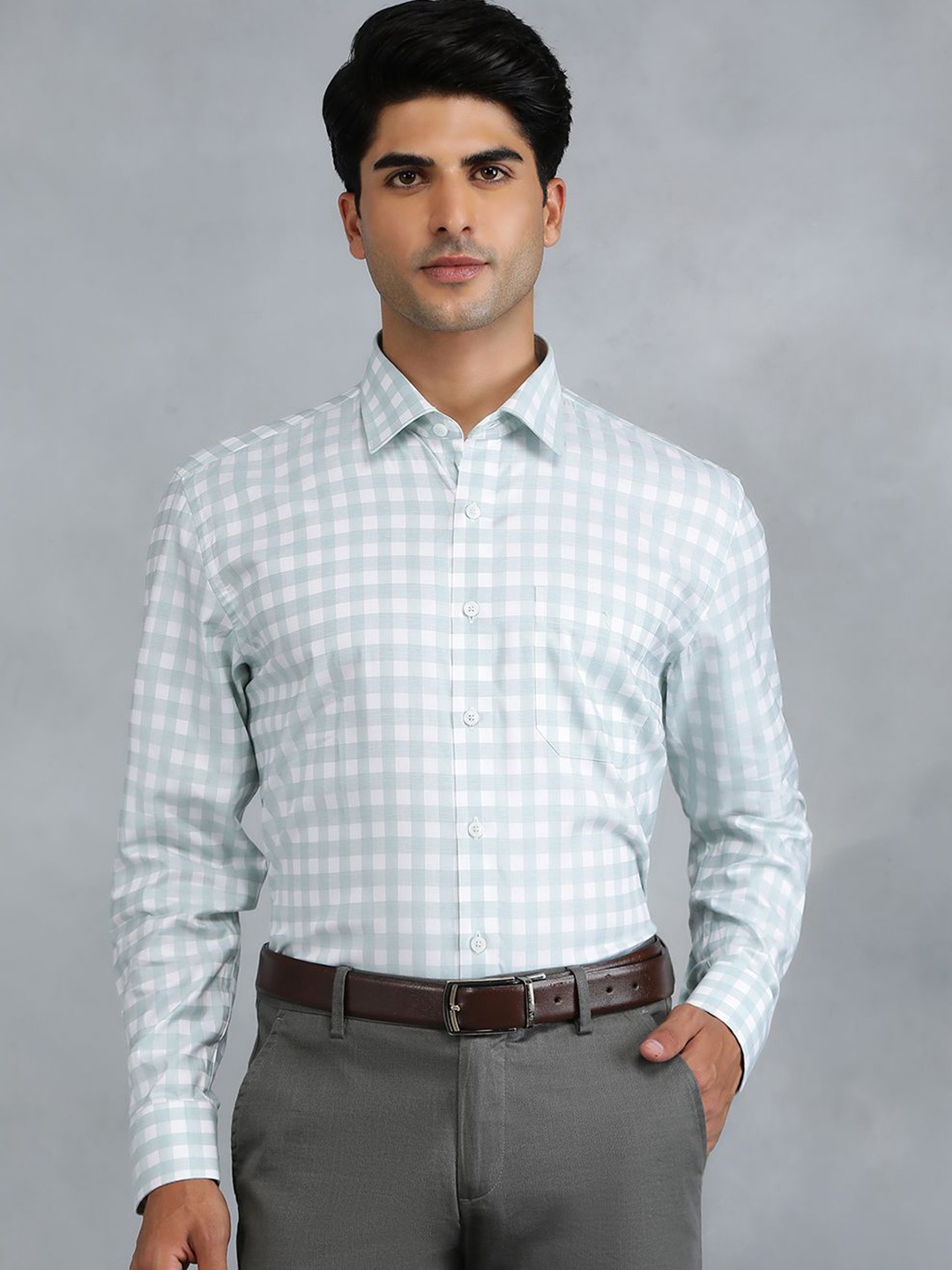 

JADE BLUE Men Gingham Checks Opaque Checked Casual Shirt, Green