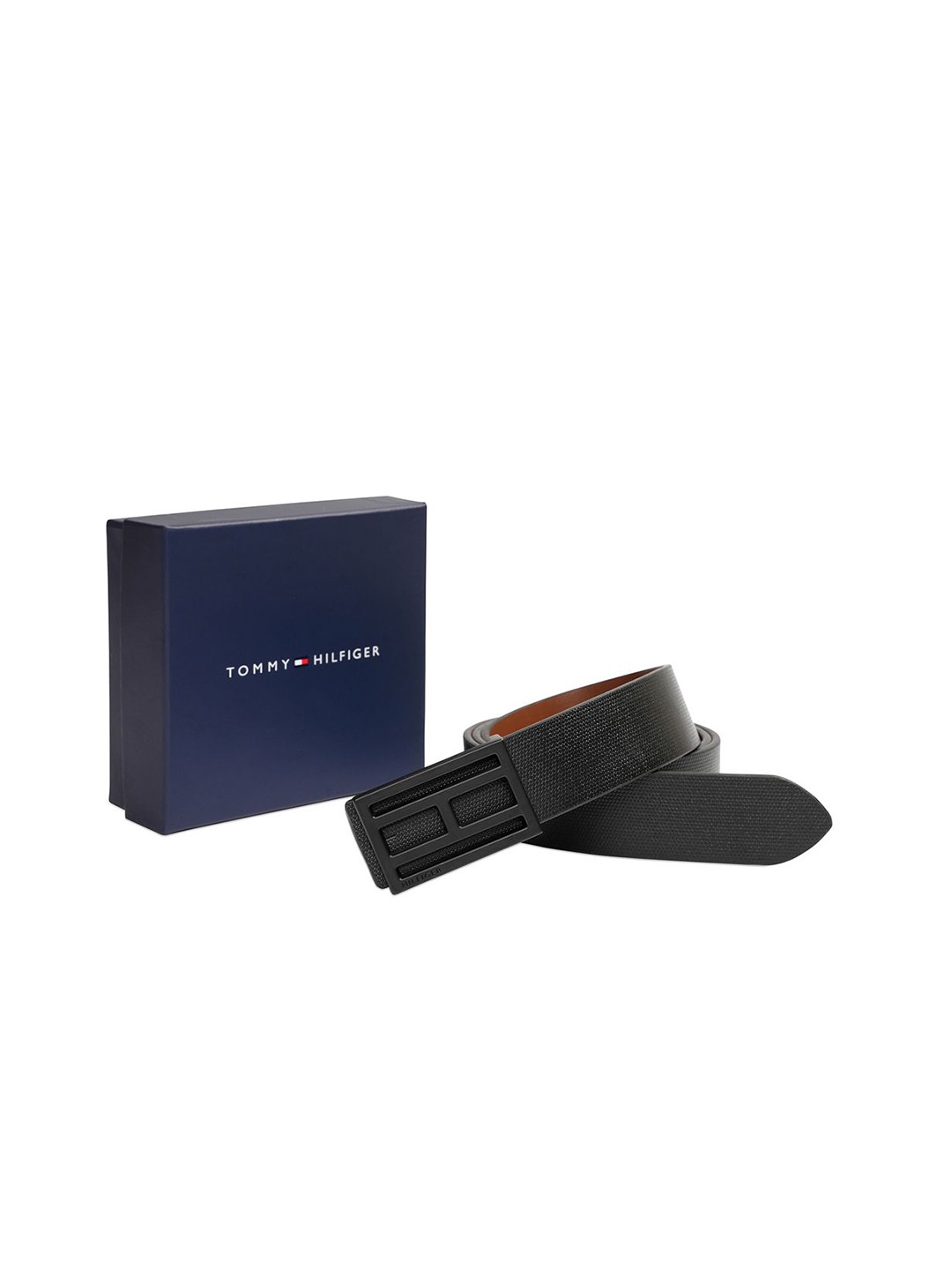 

Tommy Hilfiger Men Textured Leather Reversible Formal Belt, Black