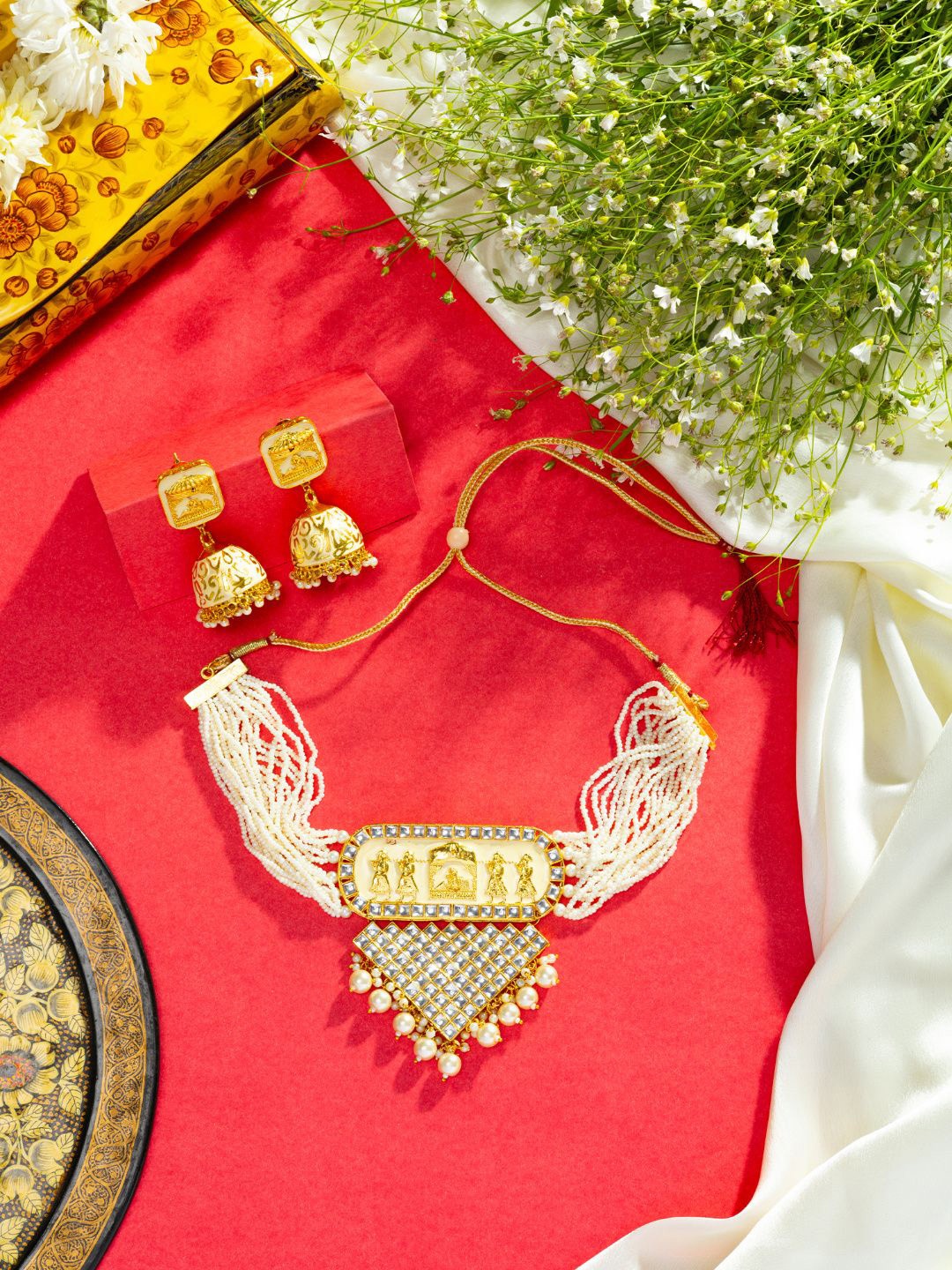 

Niscka Gold Plated & Kundan Studded Jewellery Set