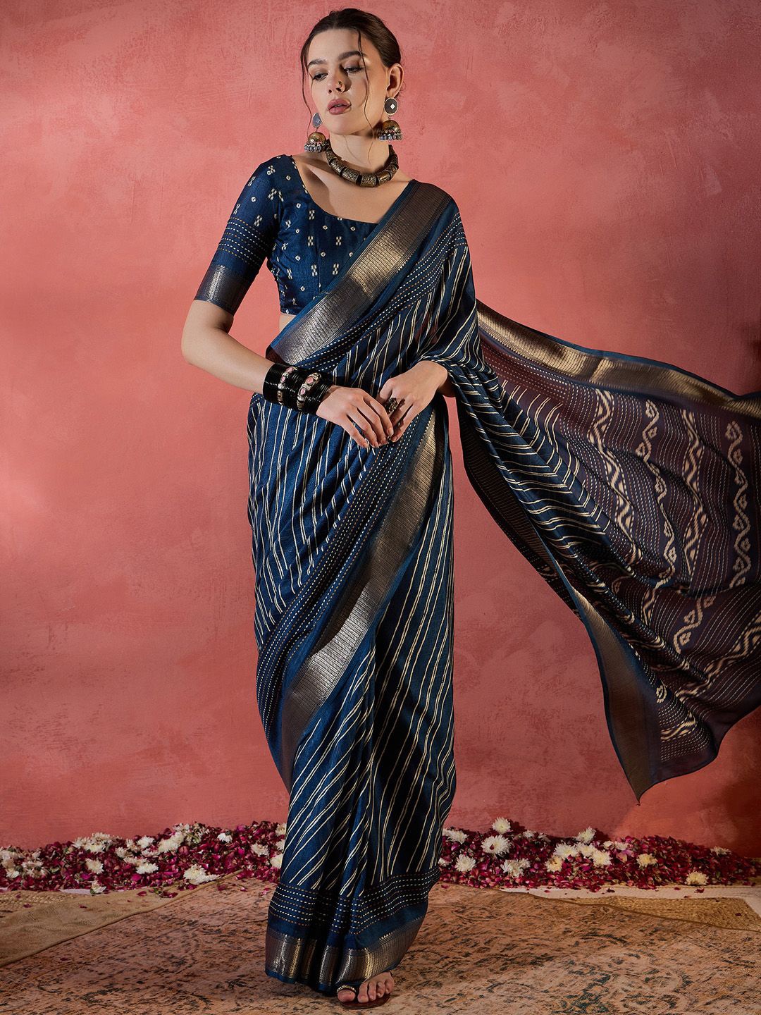 

Saree mall Striped Zari Silk Blend Sungudi Sarees, Teal