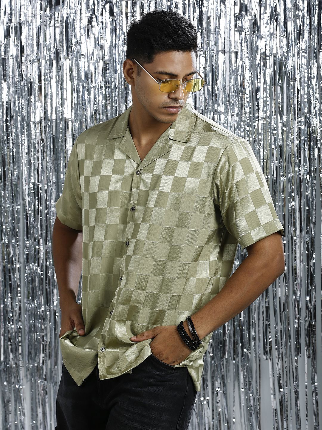 

Be Desi Men Relaxed Opaque Checked Casual Shirt, Olive