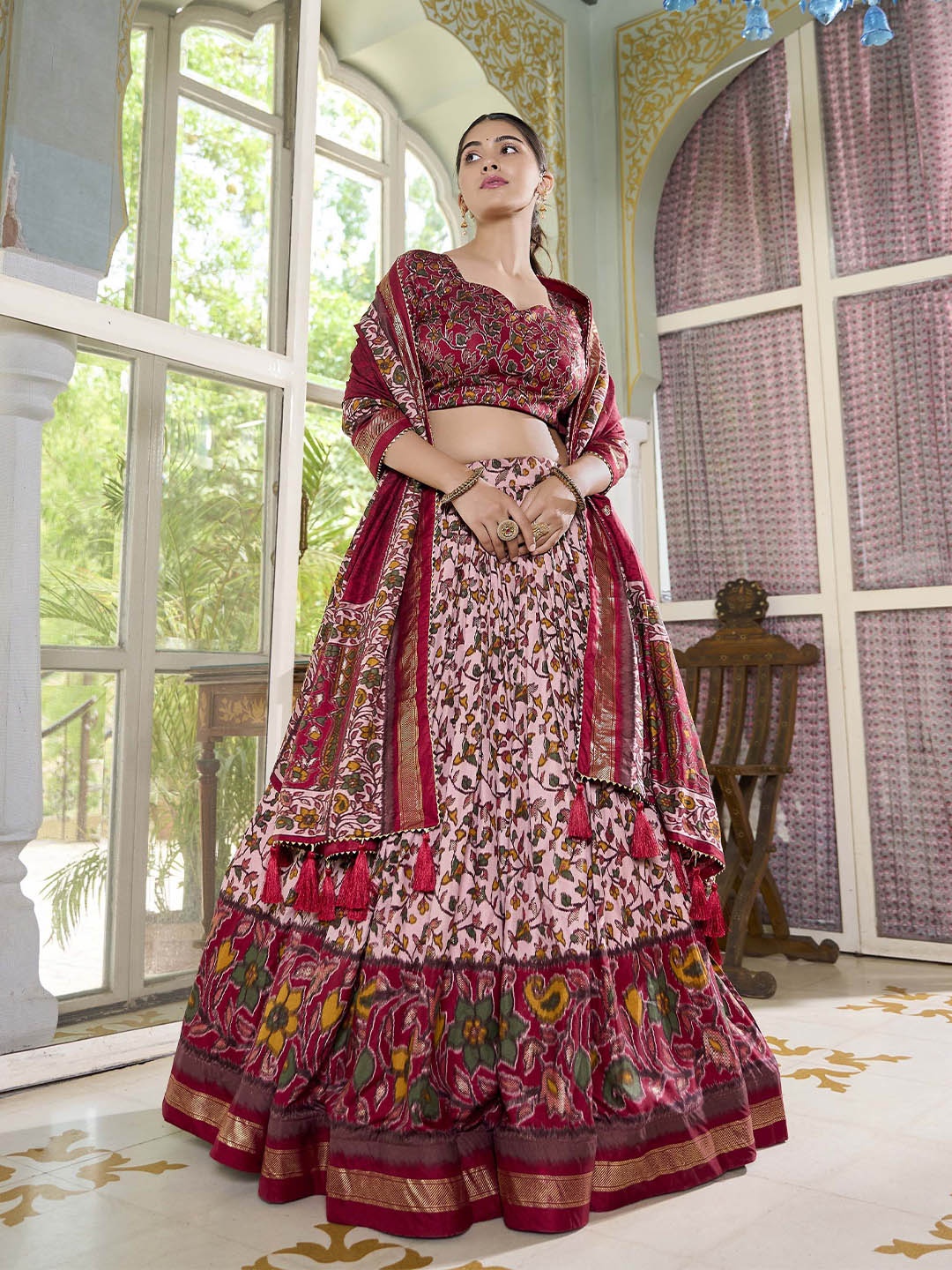 

LOOKNBOOK ART Printed Foil Print Ready to Wear Lehenga & Unstitched Blouse With Dupatta, Maroon