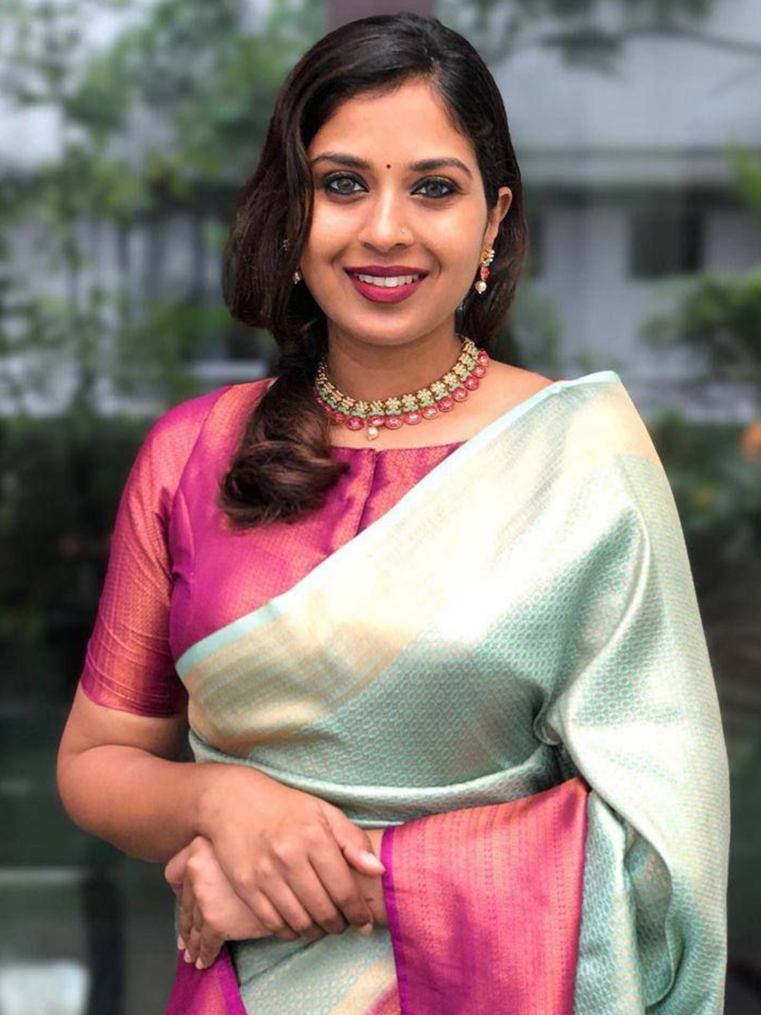 

Celeb Styles Ethnic Motifs Zari Silk Blend Banarasi Saree, Green