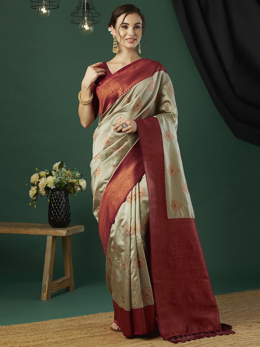 

KAYOMMI Woven Design Zari Pure Silk Banarasi Saree, Olive