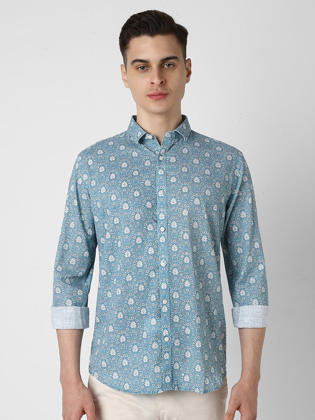

V Dot Men Slim Fit Opaque Printed Casual Shirt, Blue